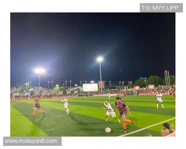 香港足球明星队莅临榕江展开友谊赛助力当地足球发展与文化交流