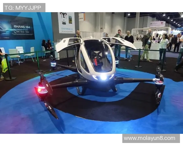 足球明星机器人联手打造未来科技广告引领运动潮流新风尚