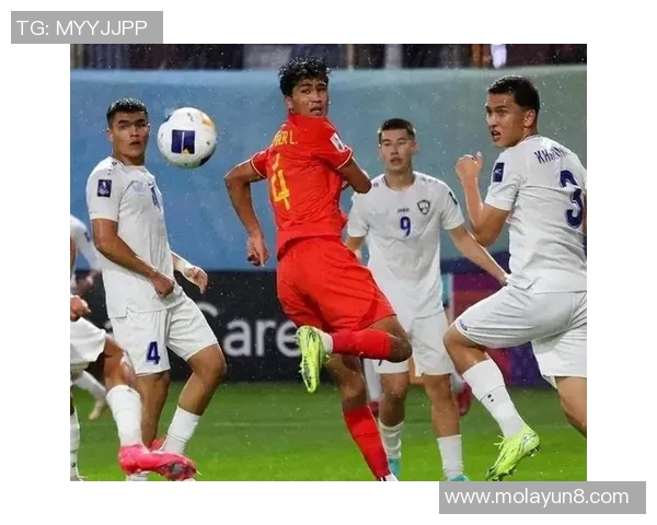 巴勒斯坦国足与叙利亚国足激战正酣谁能在友谊赛中笑到最后